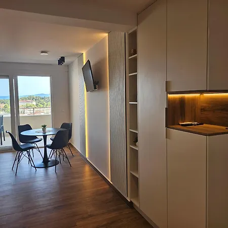 Apartment Sole
